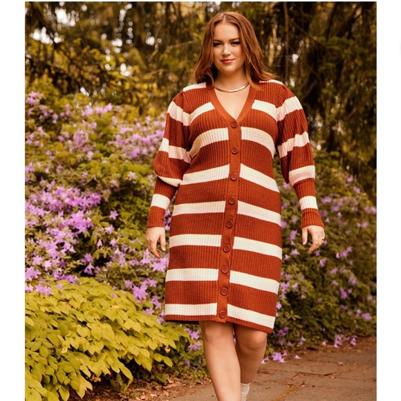 ELOQUII Elements puff sleeve cardigan sweater dress, plus size 22/24 - Picture 3 of 11